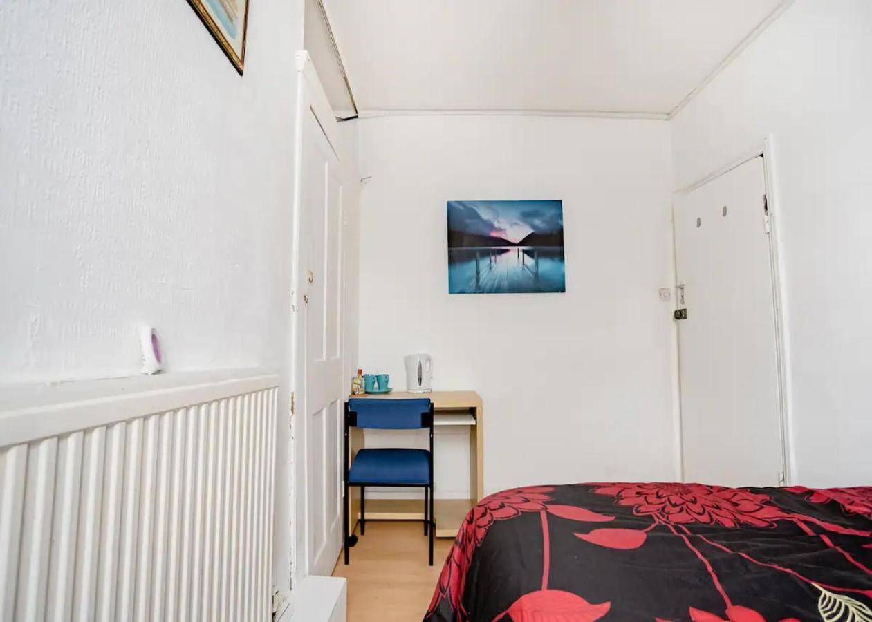Homestay Near Tottenham Hotspur Stadium Londra Exterior foto
